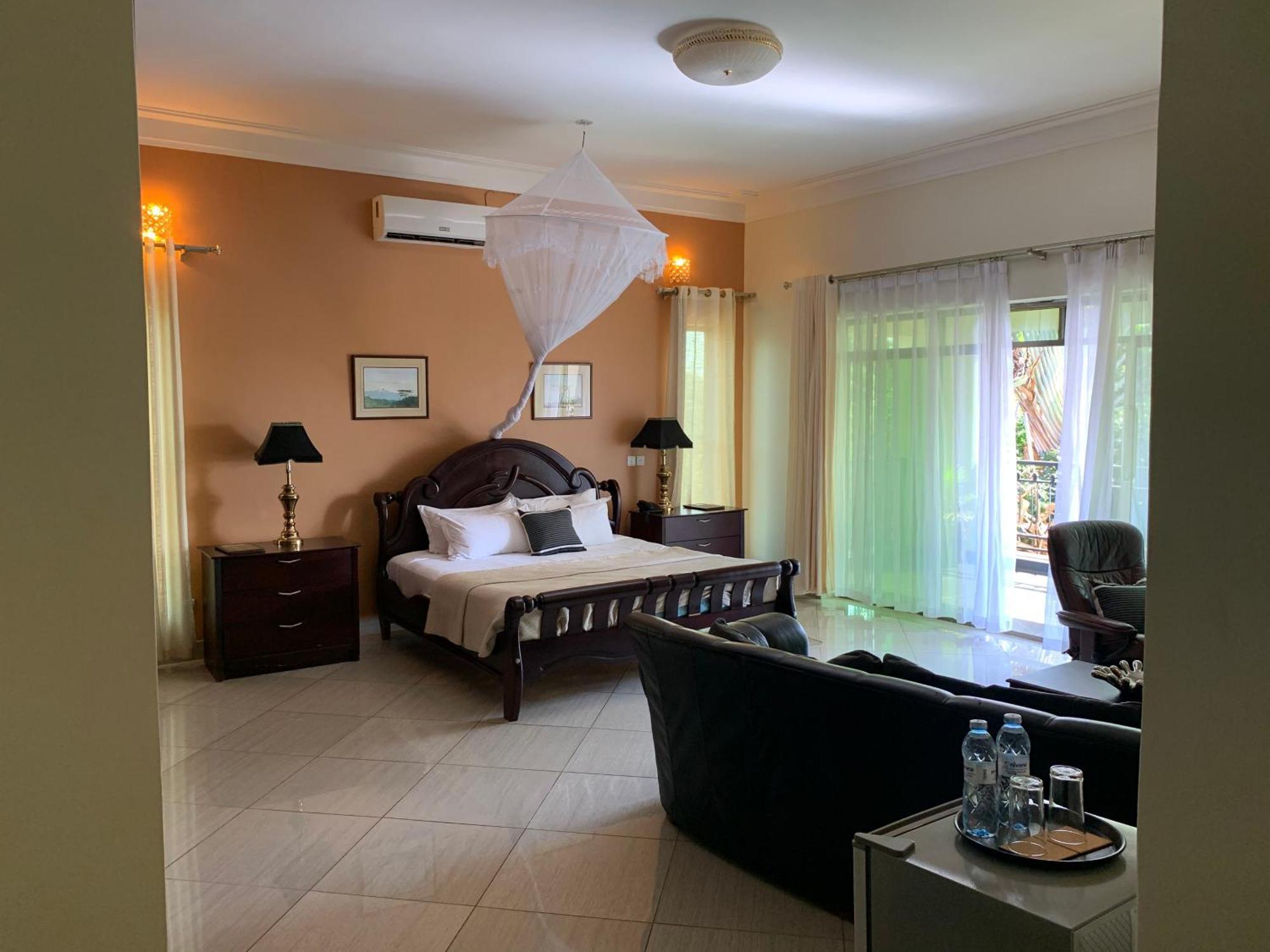Lakepoint Villa Entebbe Exterior foto
