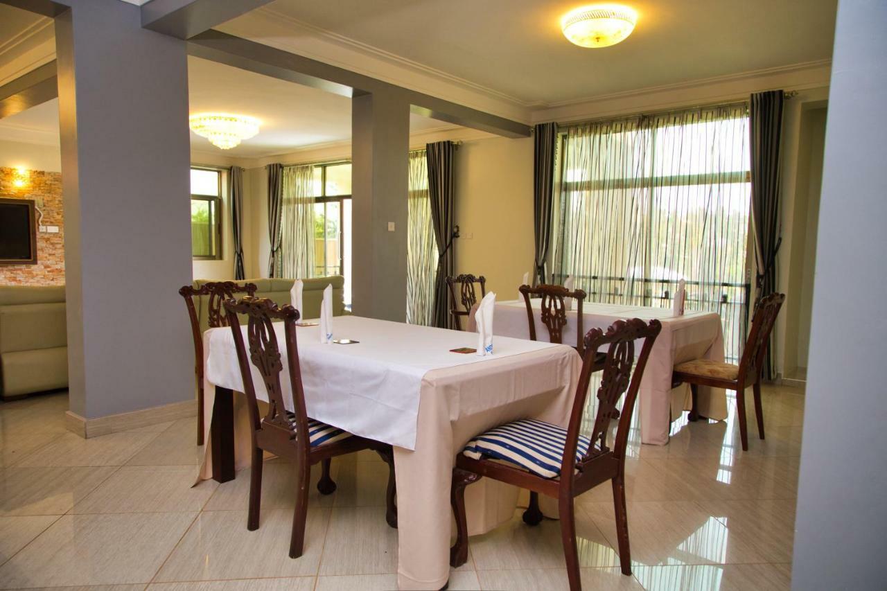 Lakepoint Villa Entebbe Exterior foto
