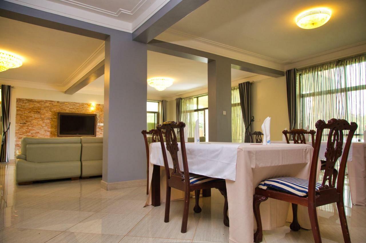 Lakepoint Villa Entebbe Exterior foto