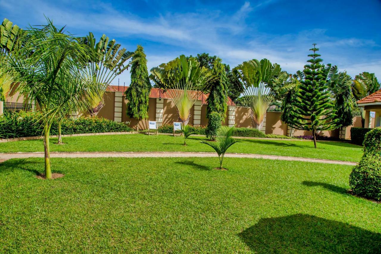 Lakepoint Villa Entebbe Exterior foto